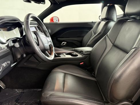 Used 2023 Dodge Challenger SXT w/ Plus Package image 14