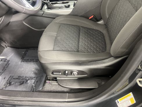 Used 2020 Chevrolet Blazer LT image 8