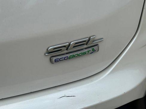 Used 2019 Ford Edge SEL w/ Equipment Group 201A FWD image 13