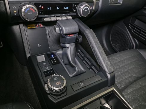 Used 2025 Toyota 4Runner TRD Sport Premium image 32