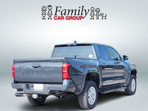 Used 2025 Toyota Tacoma SR5 RWD image 4