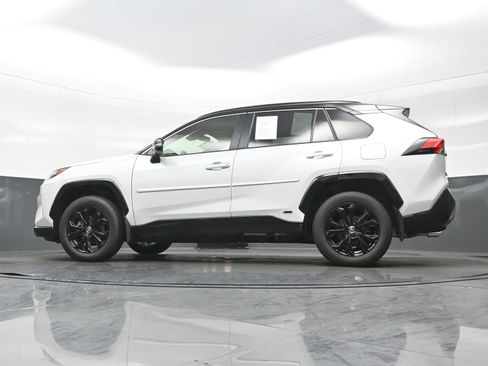 Used 2023 Toyota RAV4 XSE AWD/4WD image 31