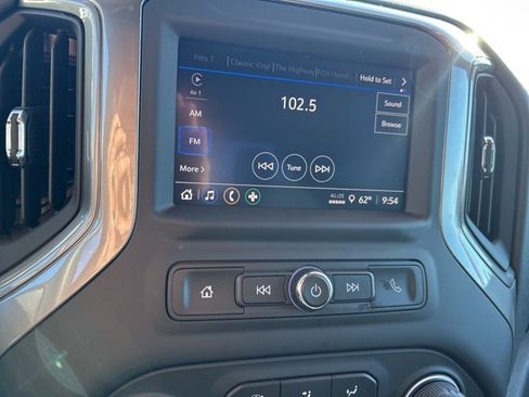 Used 2023 Chevrolet Silverado 1500 Custom Trail Boss image 25