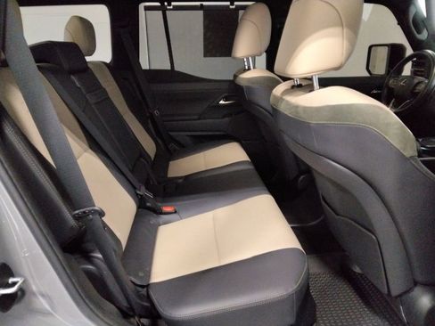 Used 2024 Lexus GX 550 image 42