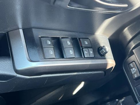 Used 2023 Toyota Tacoma SR5 AWD/4WD image 22