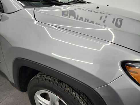 Used 2024 Jeep Compass Latitude image 24