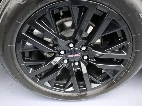 Used 2024 GMC Yukon XL Denali RWD image 54