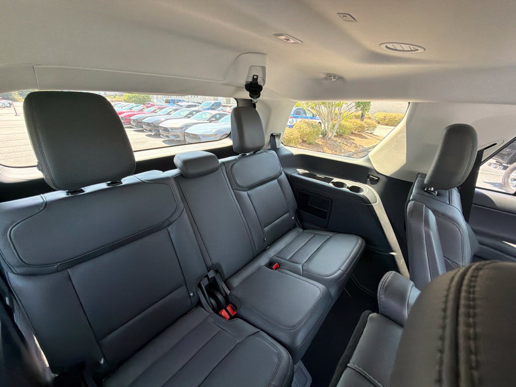 New 2027 Ford Expedition Active RWD image 15