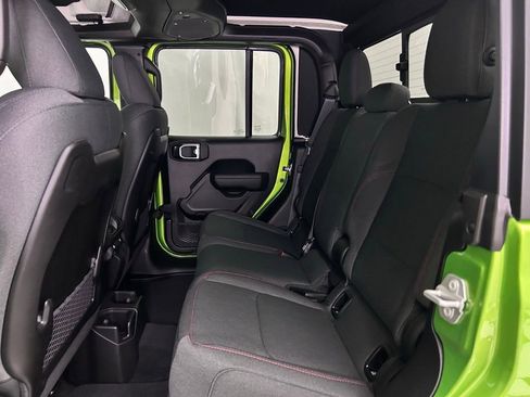 New 2025 Jeep Gladiator Rubicon w/ Safety Group image 19
