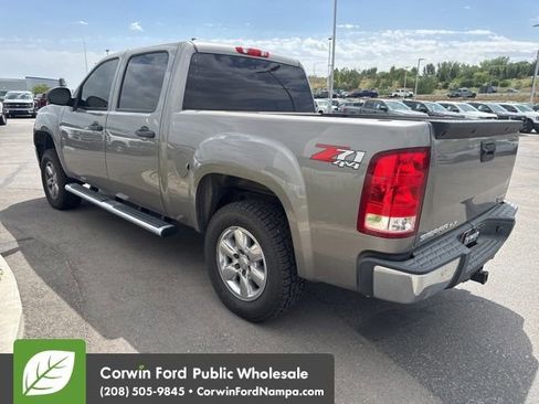 Used 2012 GMC Sierra 1500 SLE w/ Power Tech Package AWD/4WD image 4