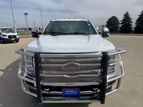 Used 2022 Ford F350 Lariat w/ Chrome Package AWD/4WD image 3