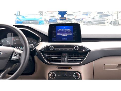 Used 2021 Ford Escape SE image 14