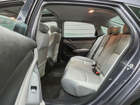 Used 2020 Honda Accord EX image 17