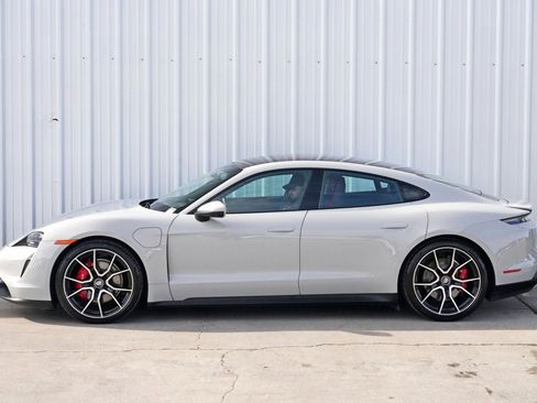 Used 2023 Porsche Taycan 4S w/ Premium Package image 48