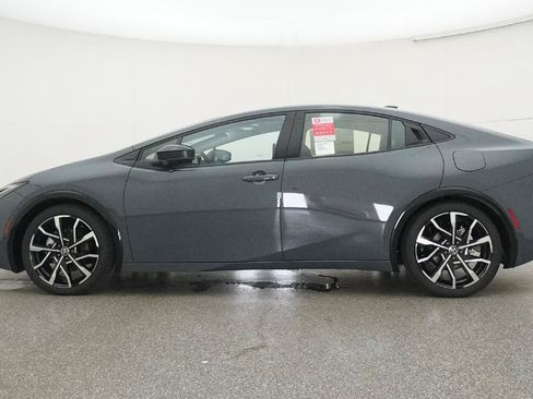 New 2026 Toyota Prius Plug-In Hybrid FWD image 50