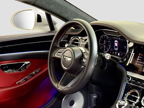 Used 2022 Bentley Continental GT AWD/4WD image 30