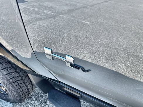 New 2026 GMC Hummer EV 4x4 Crew Cab image 14