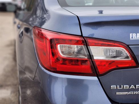 Used 2017 Subaru Legacy 2.5i Premium image 9