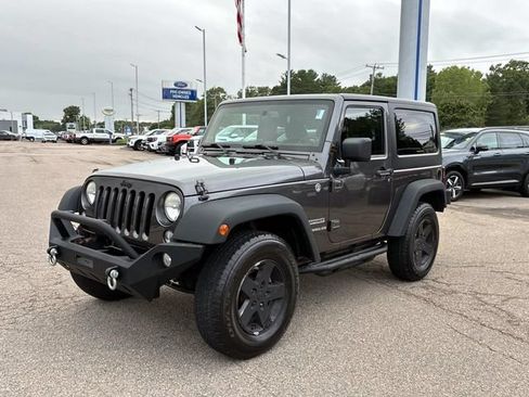 Used 2014 Jeep Wrangler Sport w/ Quick Order Package 23S AWD/4WD image 3