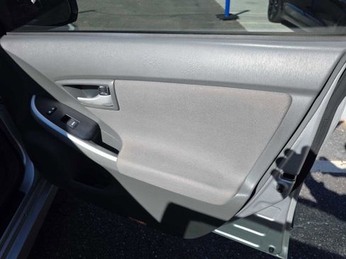 Used 2011 Toyota Prius One image 19