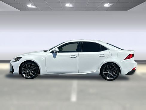 Used 2018 Lexus IS 300 F Sport image 2