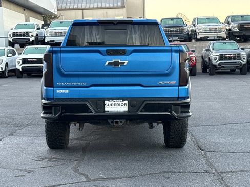 Used 2022 Chevrolet Silverado 1500 ZR2 image 4