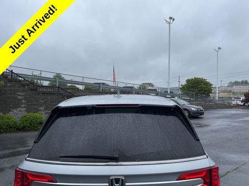 Used 2019 Honda Odyssey Elite image 9