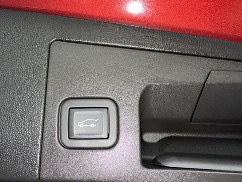 Certified 2024 Cadillac XT5 Premium Luxury w/ Platinum Package image 16