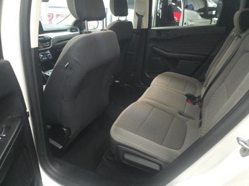 Used 2022 Ford Escape SE w/ Convenience Package FWD image 12