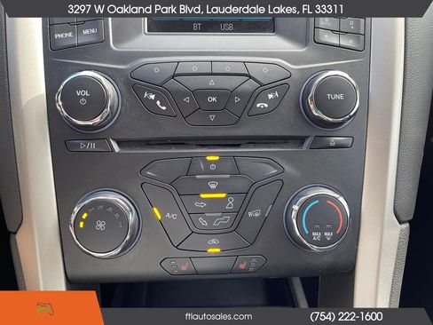 Used 2015 Ford Fusion SE w/ Equipment Group 202A AWD/4WD image 46