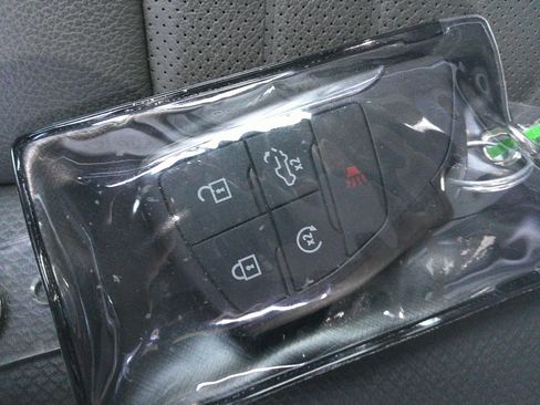 Used 2024 Chevrolet Silverado 1500 ZR2 w/ Technology Package image 39