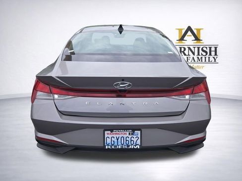 Used 2023 Hyundai Elantra SEL w/ Convenience Package FWD image 6