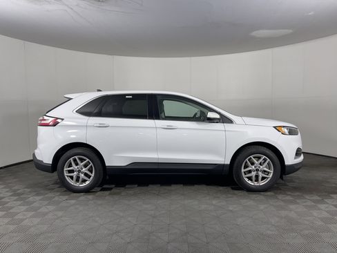 Used 2024 Ford Edge SEL image 5
