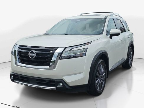 Used 2023 Nissan Pathfinder SL w/ SL Premium Package AWD/4WD image 8