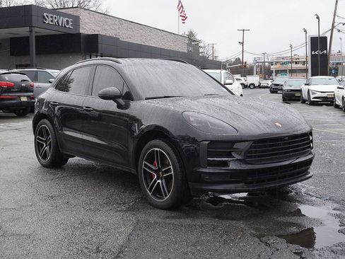 Used 2021 Porsche Macan S w/ Premium Package Plus image 2