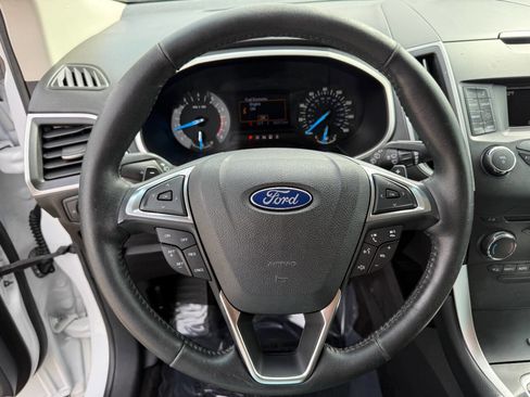 Used 2017 Ford Edge SEL image 14