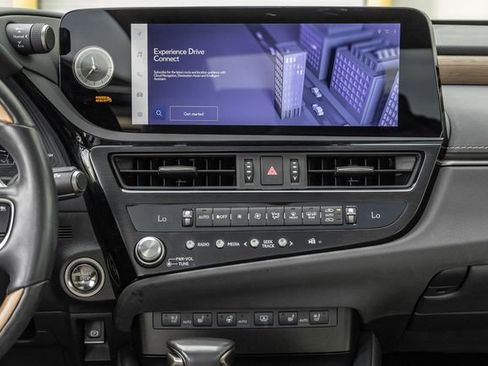 Used 2024 Lexus ES 350 Luxury image 7