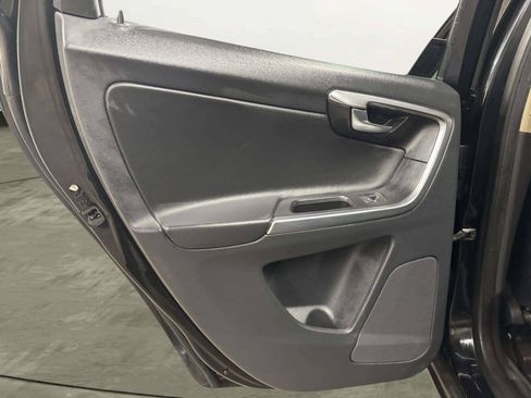 Used 2013 Volvo XC60 3.2 AWD/4WD image 15