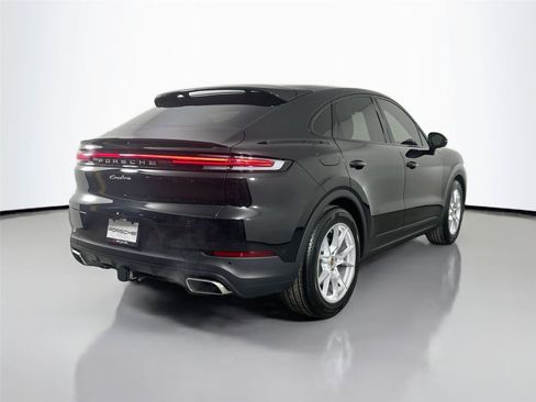 Certified 2026 Porsche Cayenne Coupe AWD/4WD image 7