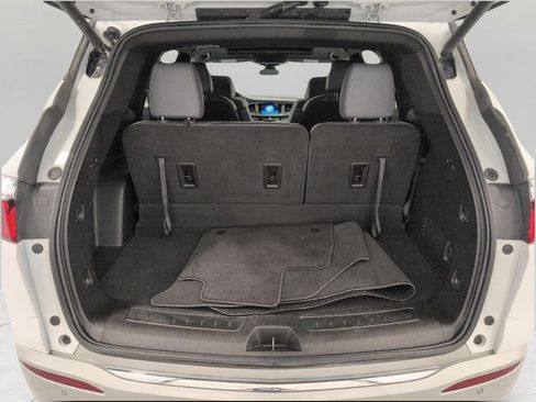 Used 2023 Buick Enclave Essence w/ Experience Buick Package AWD/4WD image 16
