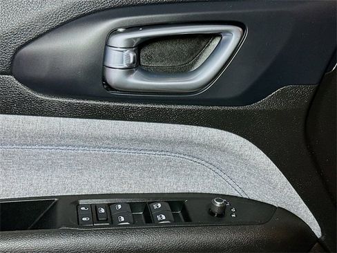 Certified 2022 Jeep Compass Latitude w/ Convenience Group image 11