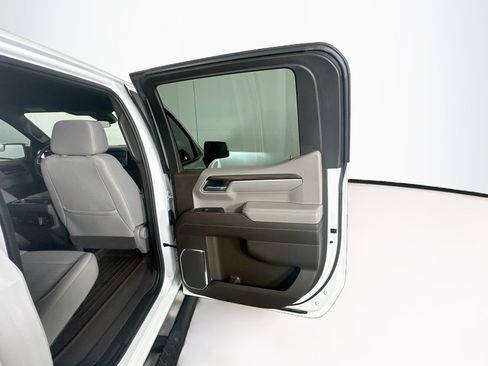 Used 2022 Chevrolet Silverado 1500 LT RWD image 27