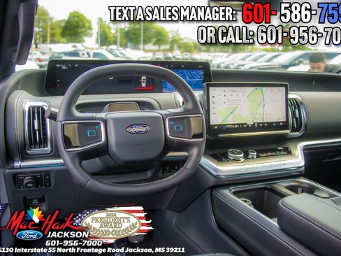 New 2026 Ford Expedition Platinum image 36