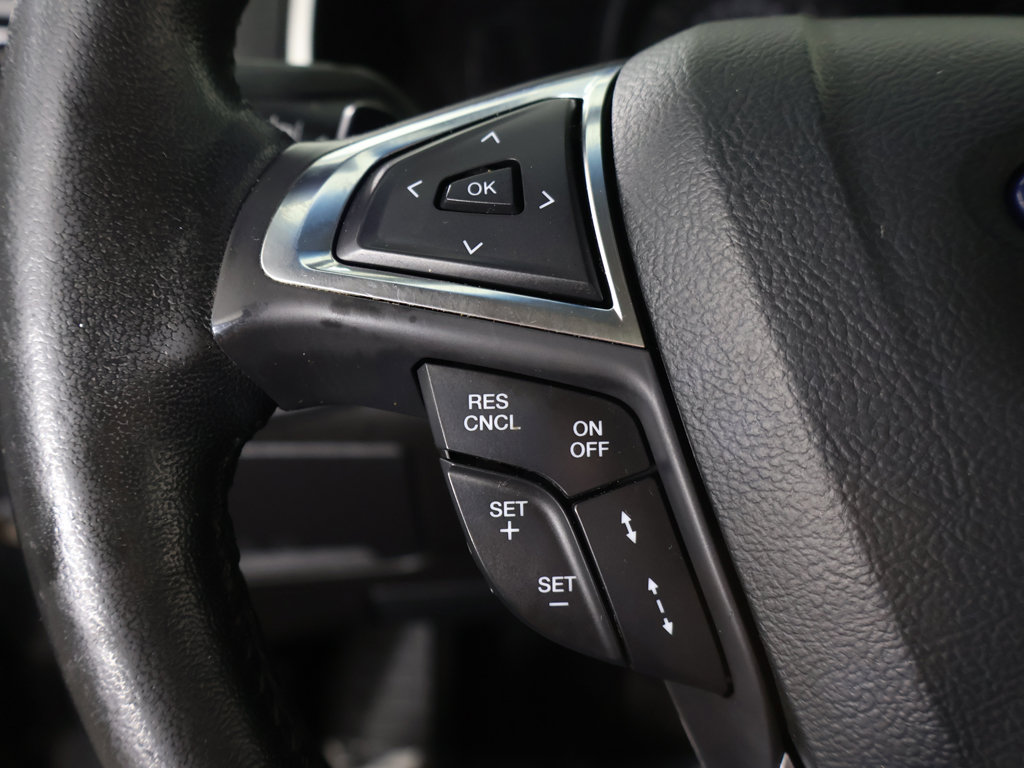 Used 2018 Ford Edge SEL w/ Equipment Group 201A AWD/4WD image 46