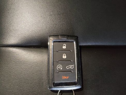 Used 2023 Jeep Grand Cherokee L Limited RWD image 32