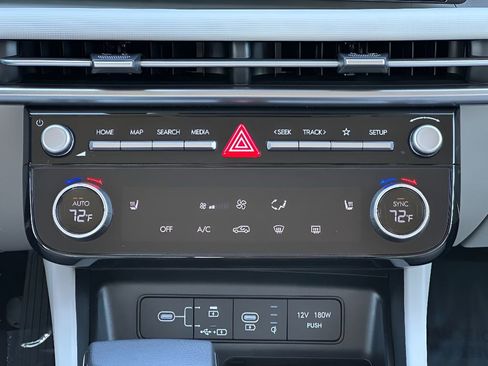 Used 2025 Hyundai Tucson SEL image 14