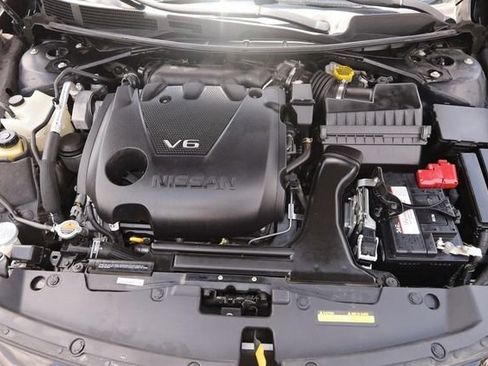 Used 2023 Nissan Maxima SV w/ Floor Mat Group FWD image 28