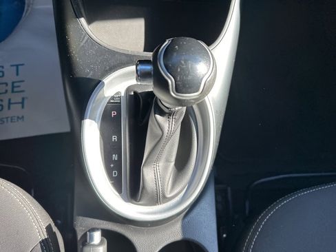 Used 2019 Kia Soul image 25