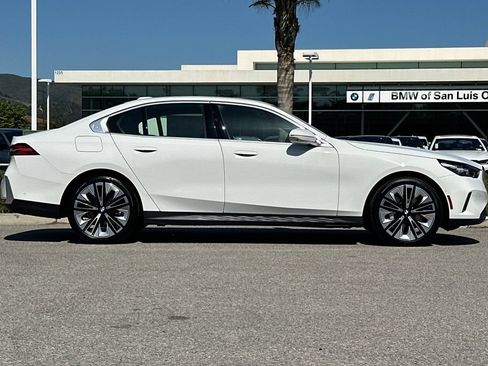 New 2026 BMW 530i w/ Premium Package RWD image 2