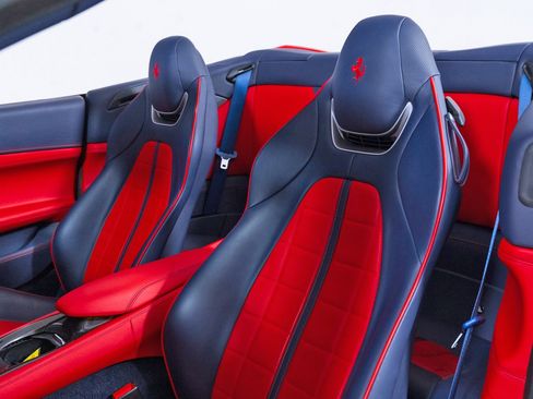 Used 2022 Ferrari Portofino M image 37